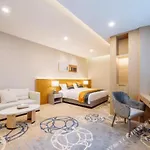 Cypress Garden Hotel