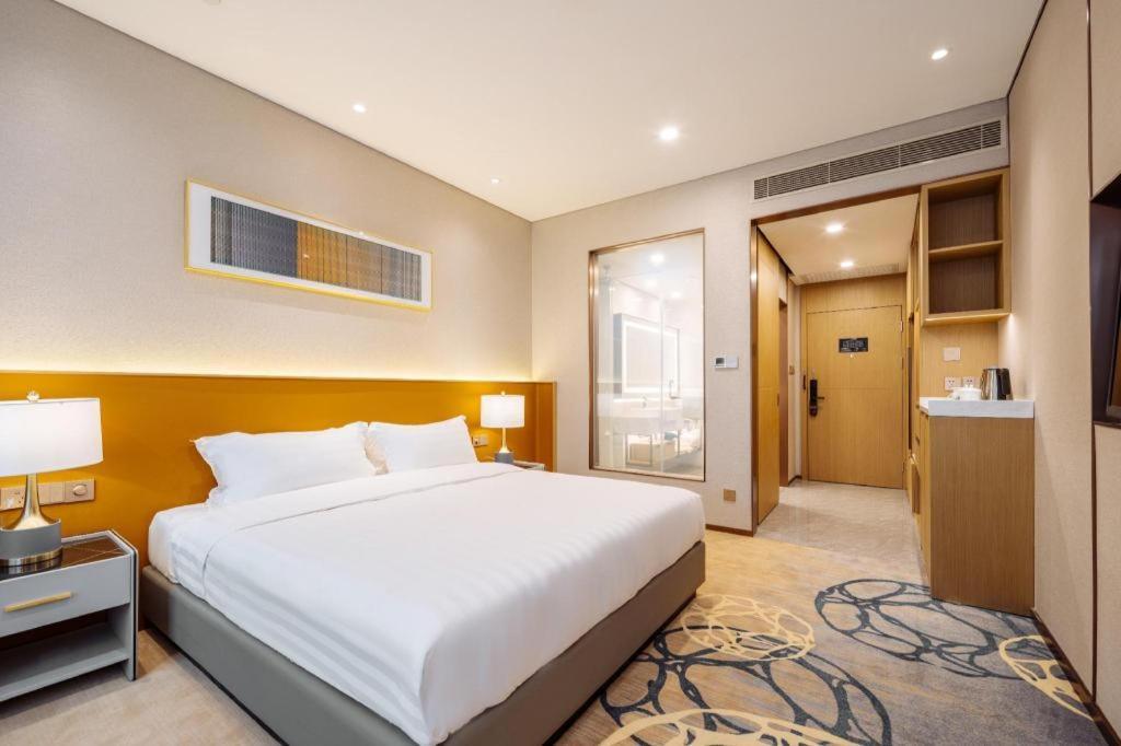Hotel Cypress Garden