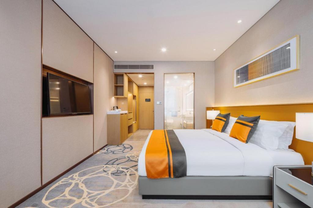 Cypress Garden Hotel 4*