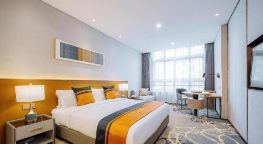 Hotel Cypress Garden